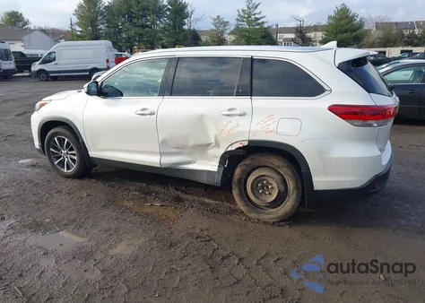 2019 Toyota Highlander Xle из США, поврежденный, VIN 5TDJZRFH7KS613258